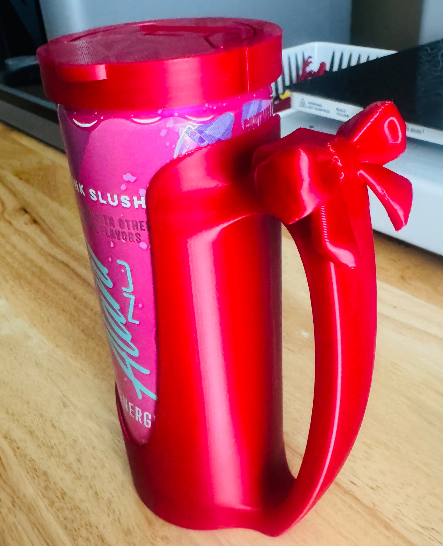 Slim can holder with lid cover