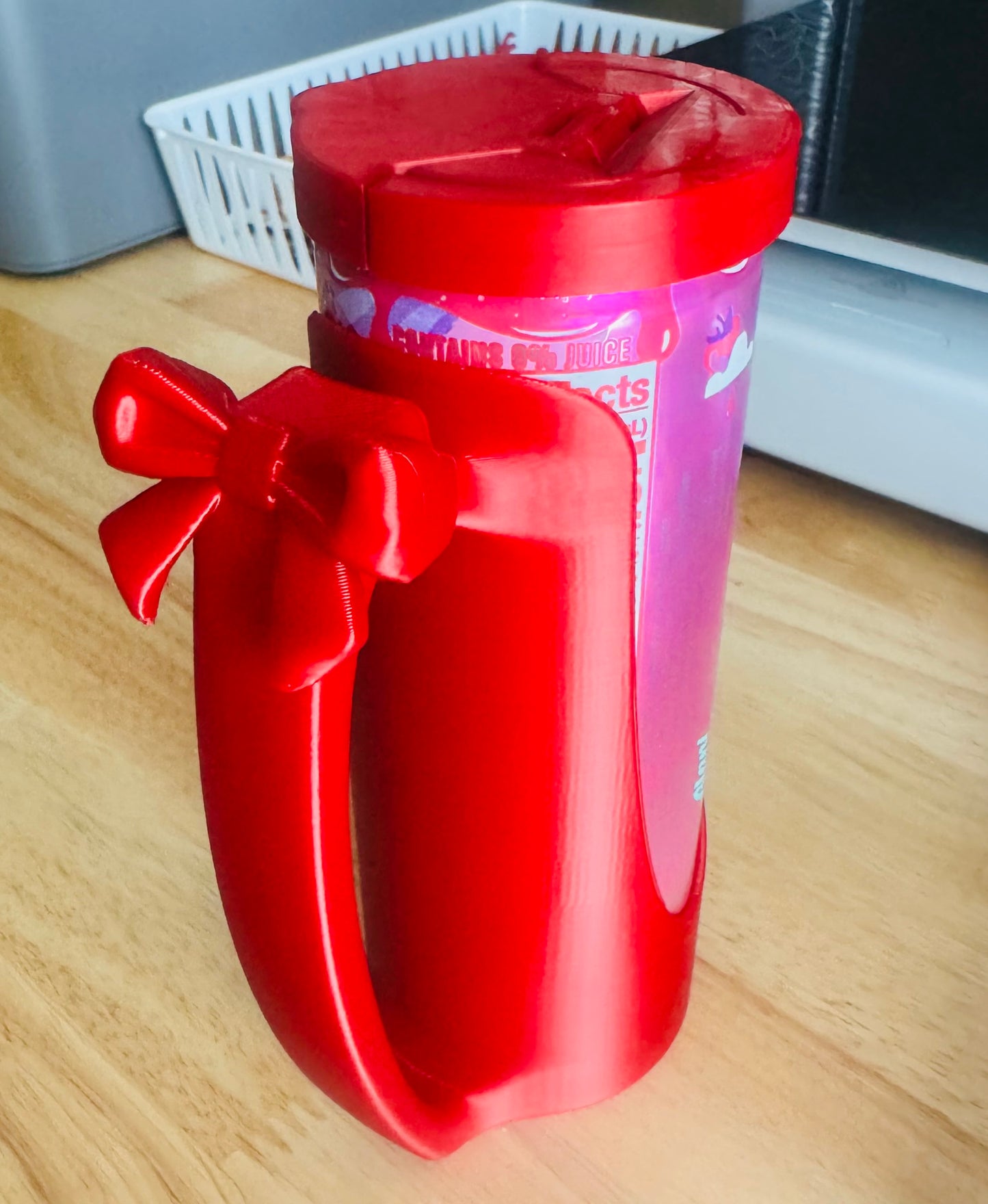 Slim can holder with lid cover